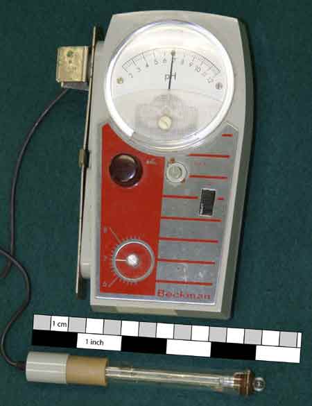 pH meter